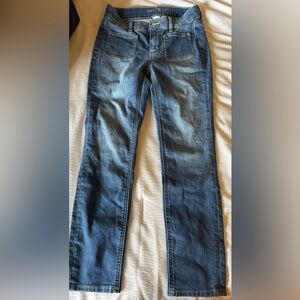 Stylish Blue Denim Cropped Jeans